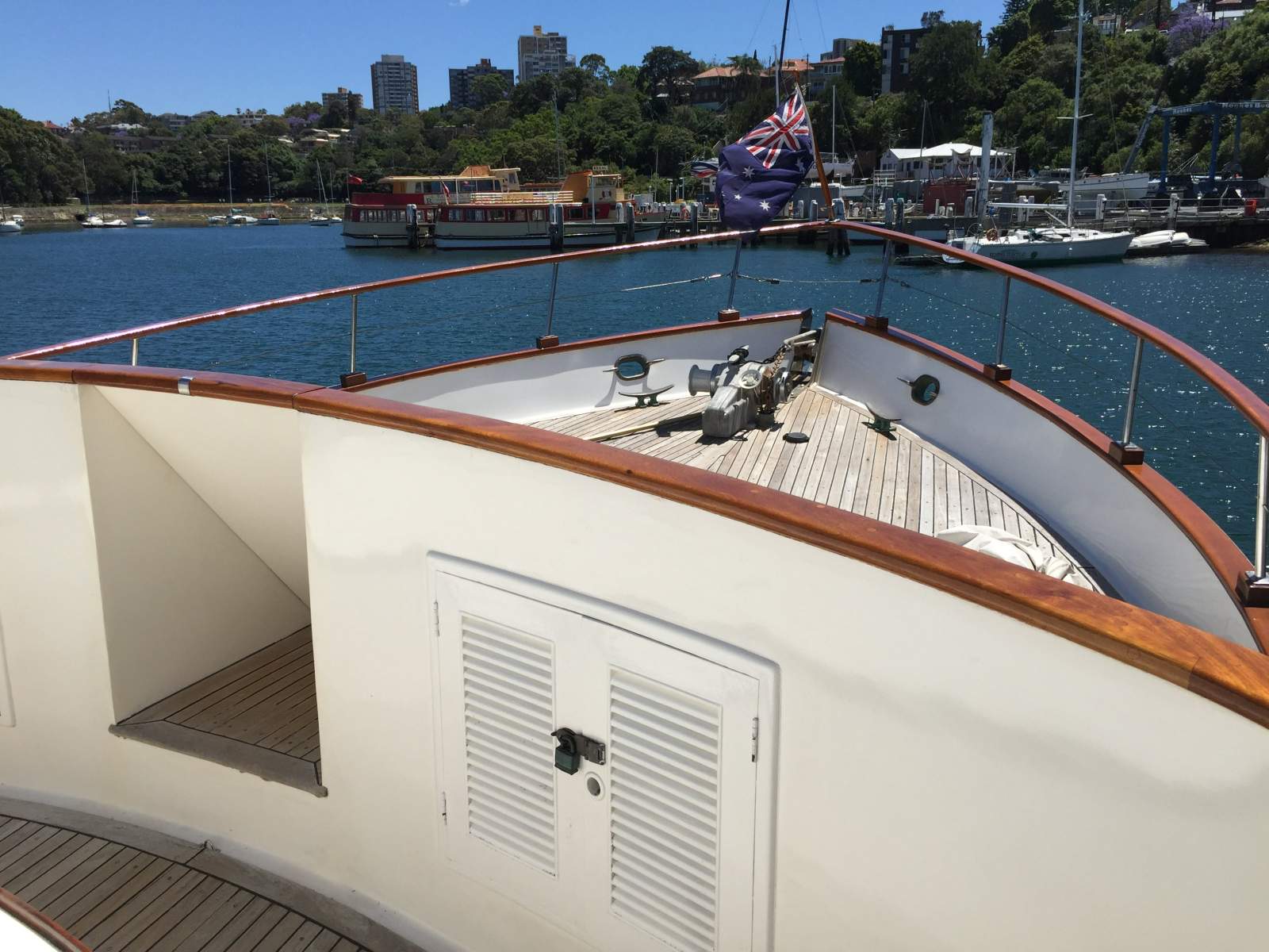 Ocean Alexander 50 Mk 1 Pilothouse:front deck