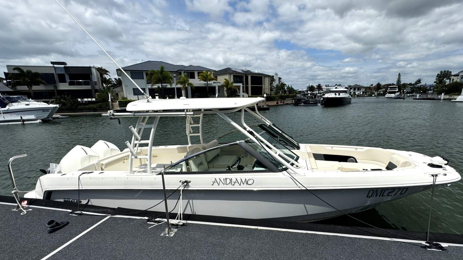 Boston Whaler 270 Vantage