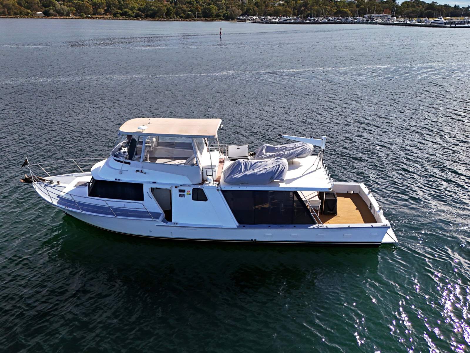 Fibrehulls 52 Flybridge Randell