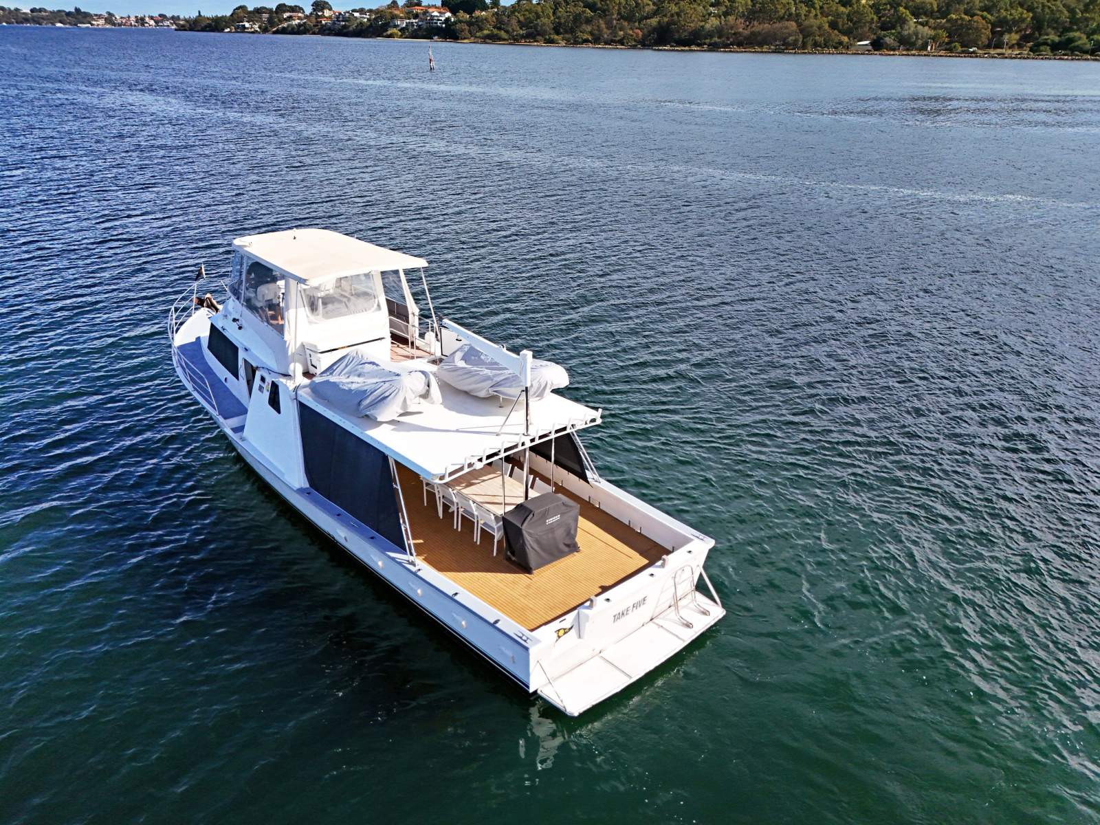 Fibrehulls 52 Flybridge Randell