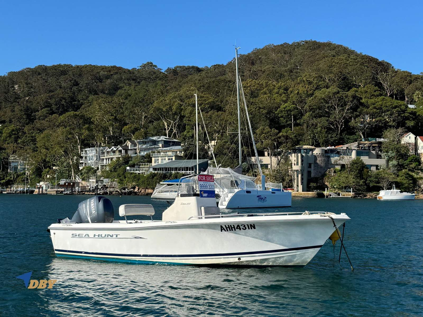 Sea Hunt Triton 202