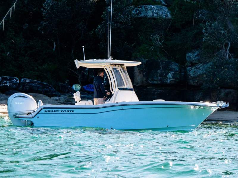 Grady-White Fisherman 216