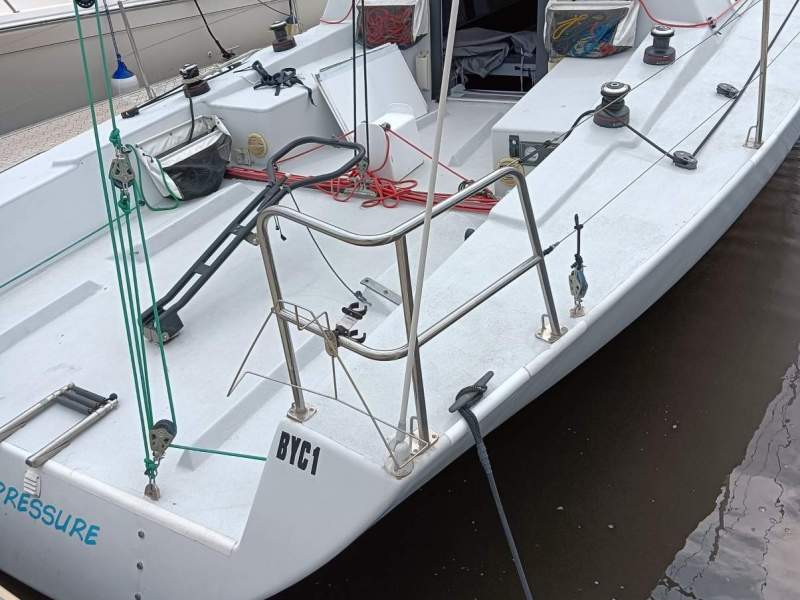 Young 11 ROCKET 40 URGENT SALE