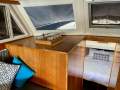 Roberts 32 Flybridge Cruiser