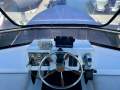 Roberts 32 Flybridge Cruiser