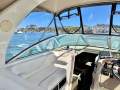 Sea Ray 260 Sundancer Sea Ray 260 Sundancer with pen at Aquarama...