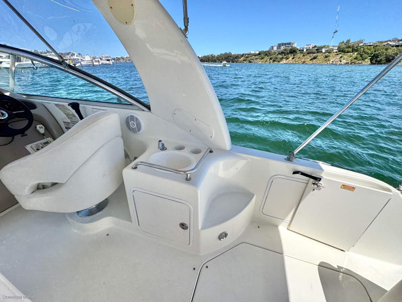 Sea Ray 260 Sundancer For Sale | Oceanique Marine