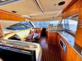 Riviera 4400 Sport Yacht