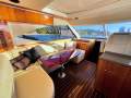 Riviera 4400 Sport Yacht