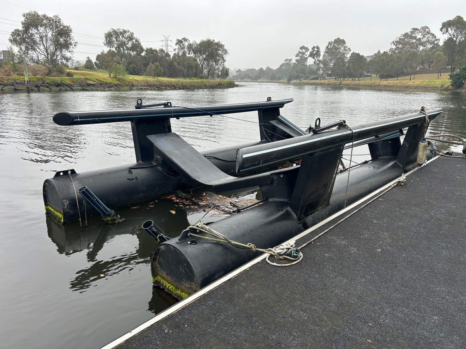 Air Boat Lift- we want it sold