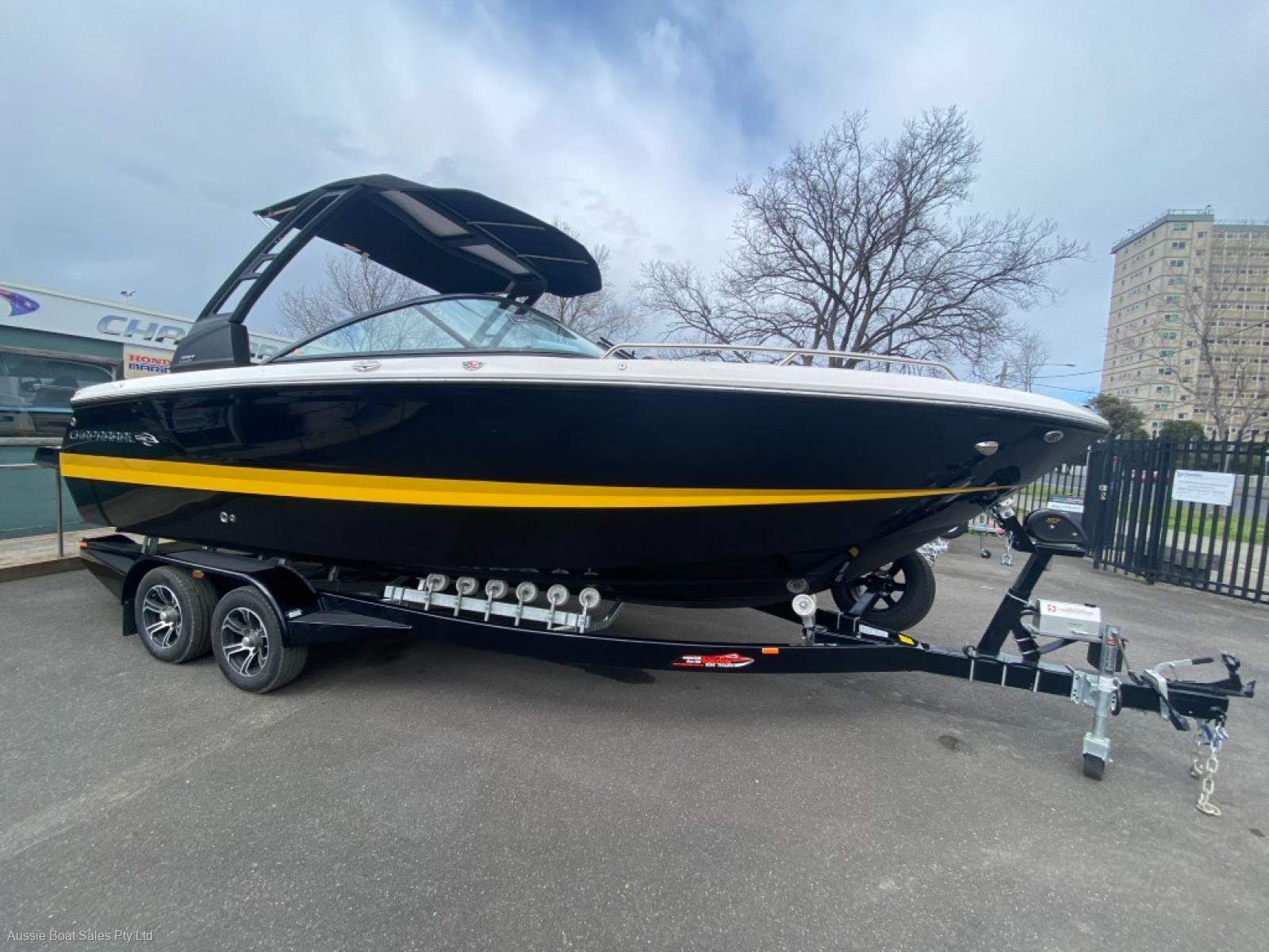 Chaparral 247 SSx Premium Bowrider