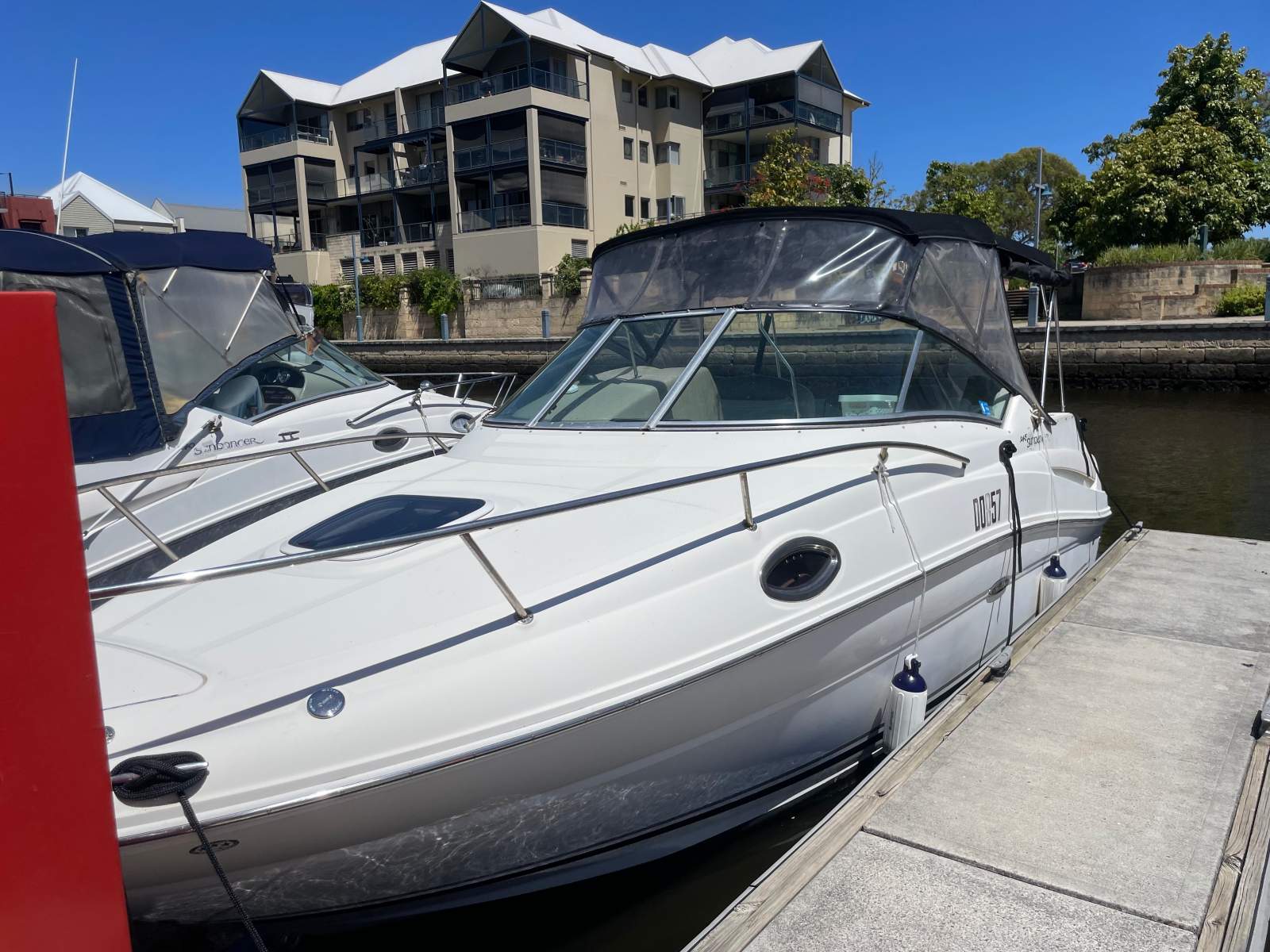 Sea Ray 240 Sundancer