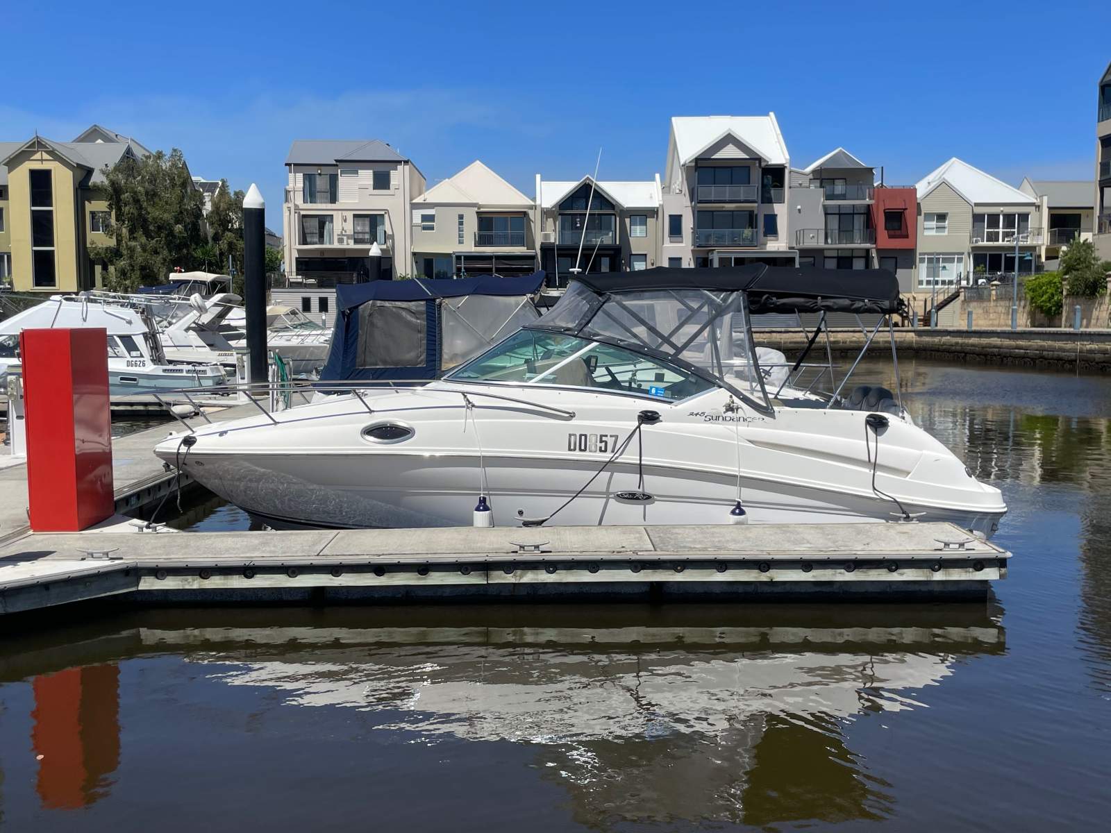 Sea Ray 240 Sundancer