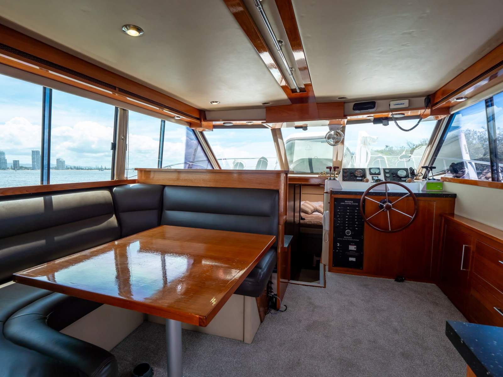 Riviera 35 Open Flybridge
