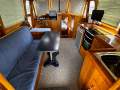 STARK BAY 38 Crusier " Diesel Jet ":Saloon