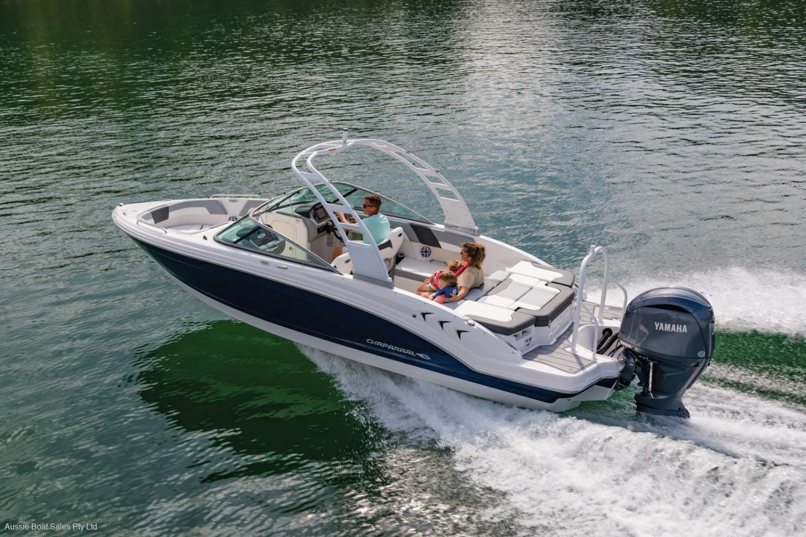 Chaparral 23 SSI OB Bowrider