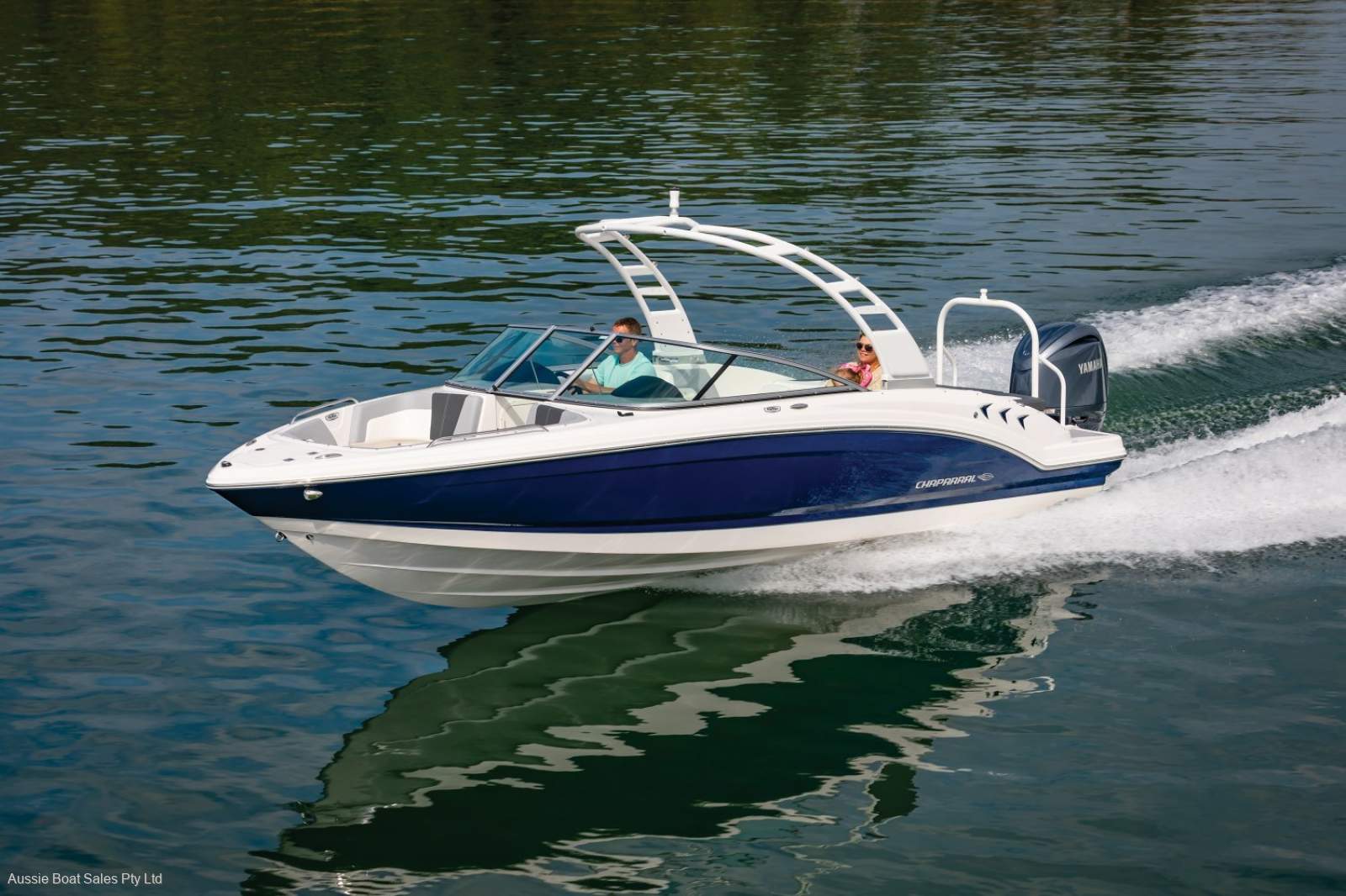 Chaparral 23 SSI OB Bowrider