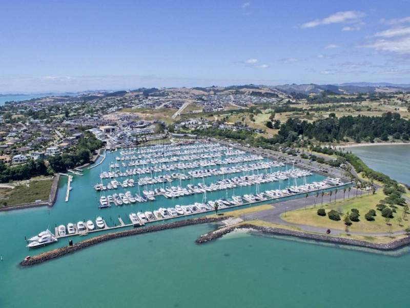 10.5m Pine Harbour marina berth for sale.