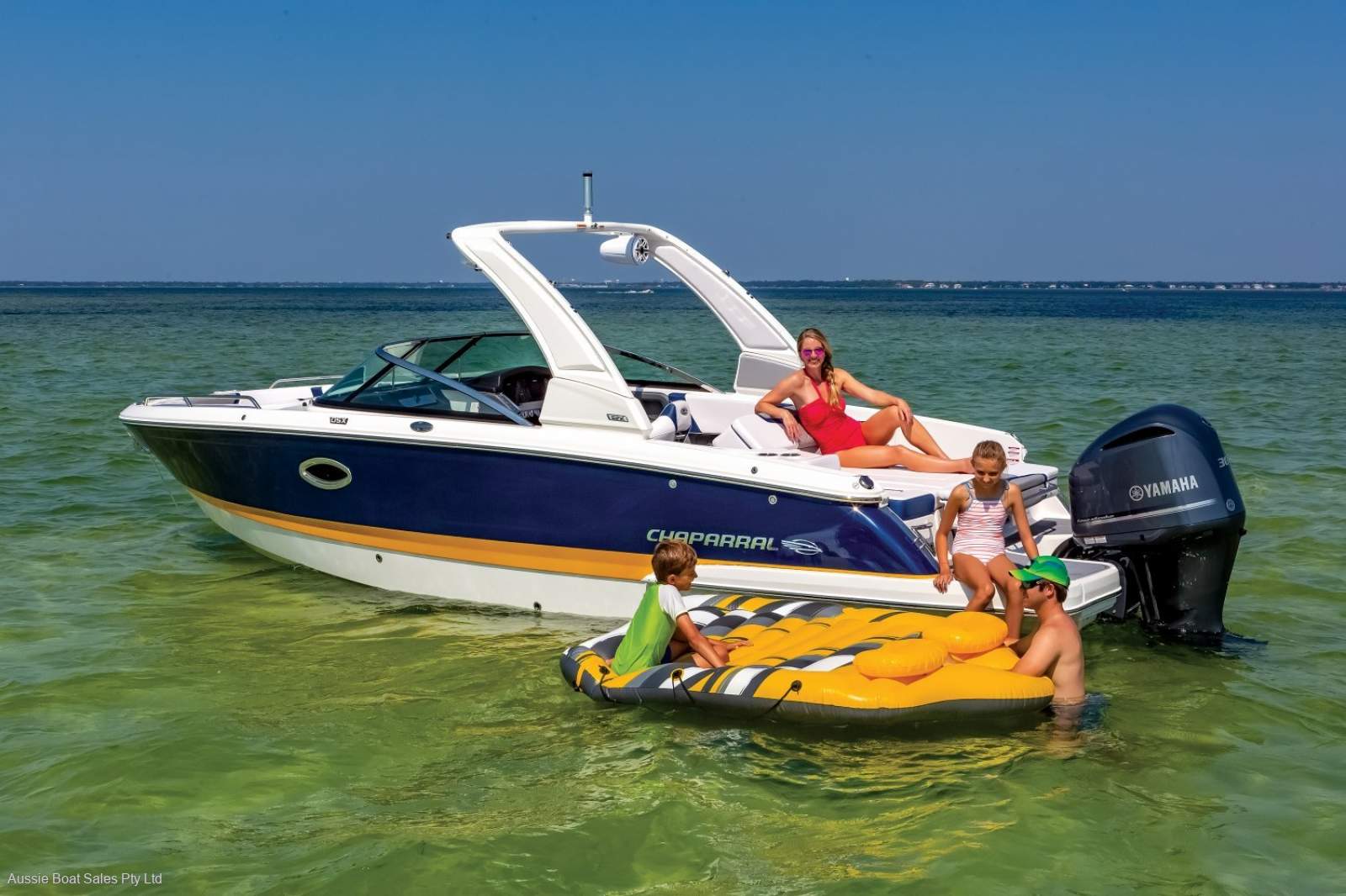Chaparral 270 OSX Premium Outboard Bowrider