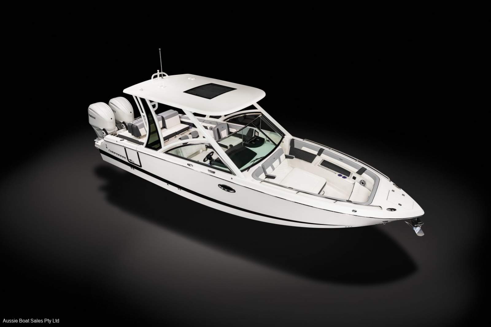 Chaparral 310 Premium Offshore Bowrider