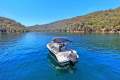 Robalo R222