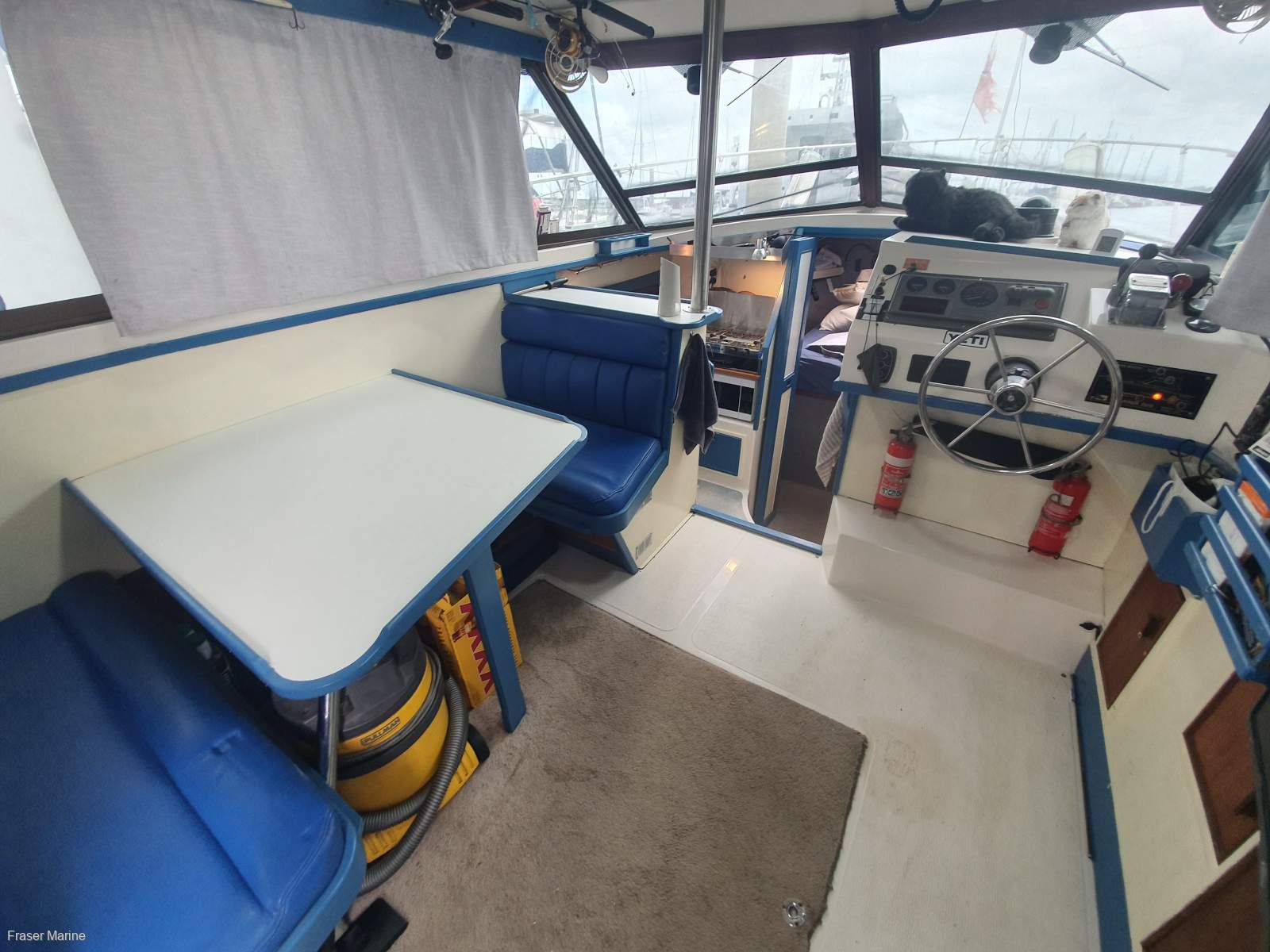 Mariner 28 Flybridge