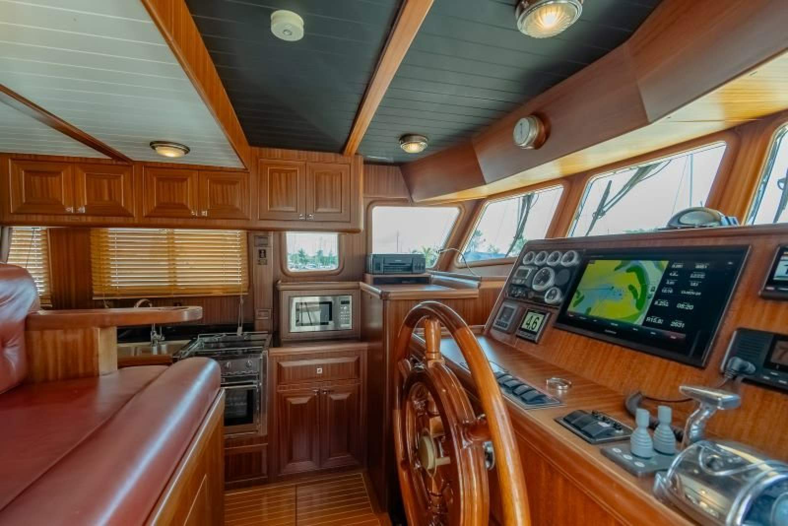Selene 42 Voyager Seden