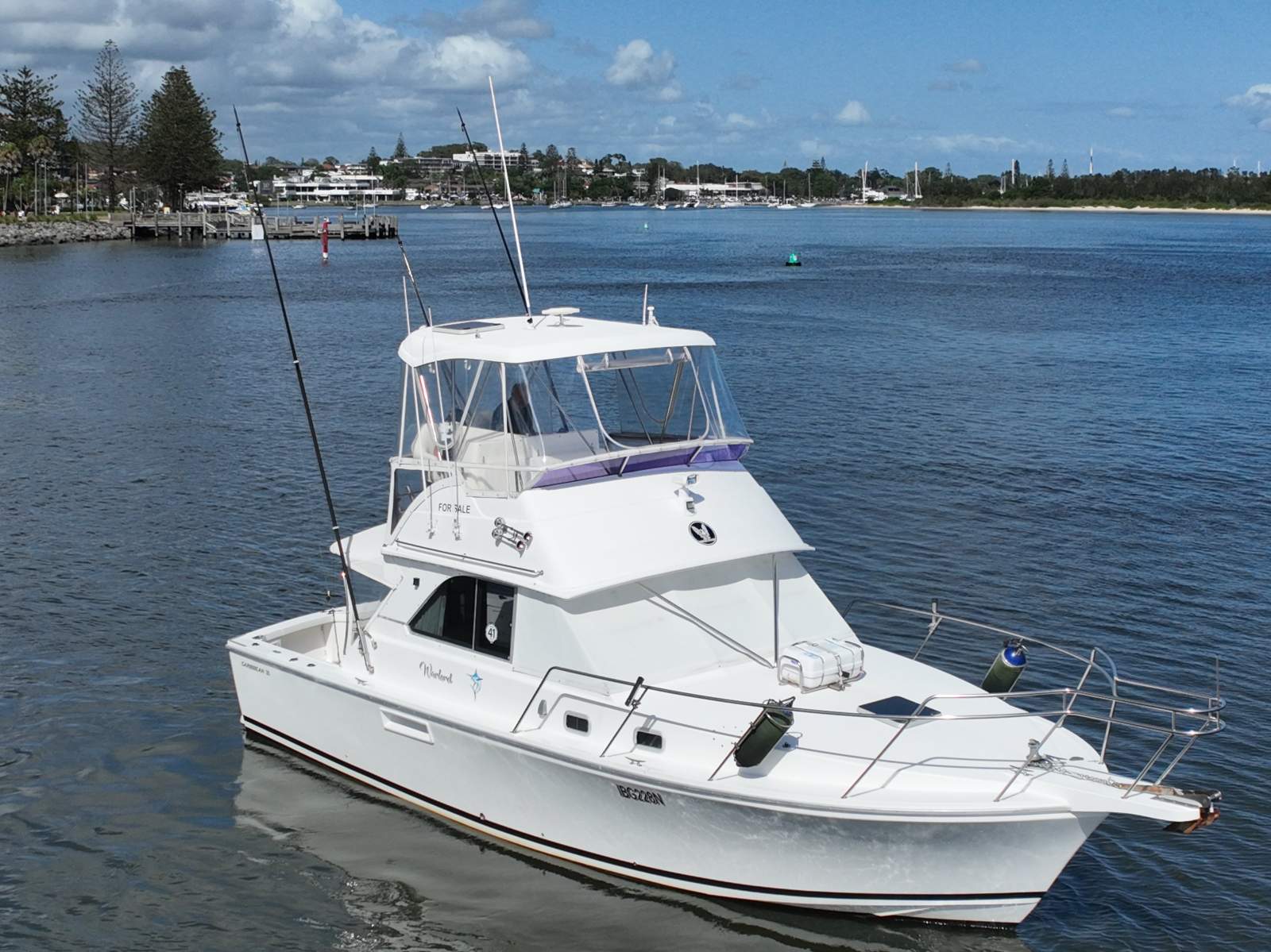 Caribbean 35 Flybridge Cruiser