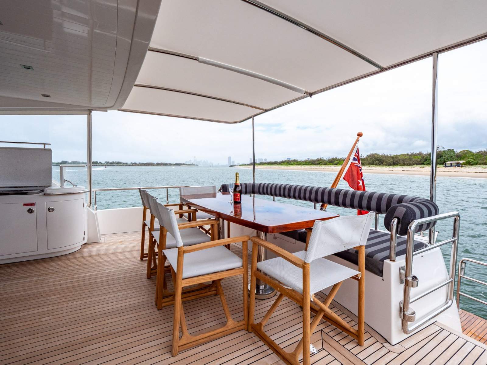 New Ocean Yachts V650 Sport Yacht