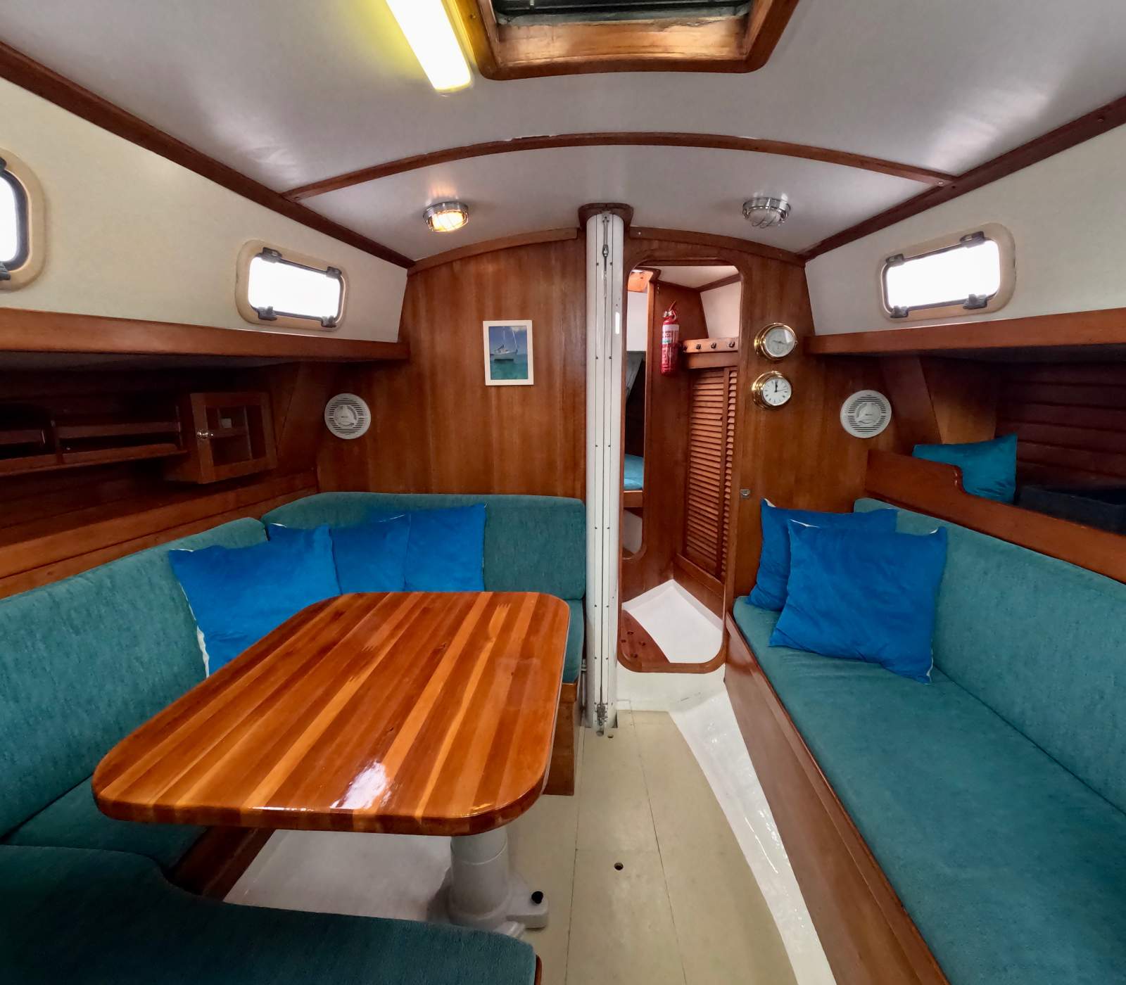 Sparkman & Stephens 34 EXCEPTIONAL CONDITION, SUPERBLY UPGRADED!