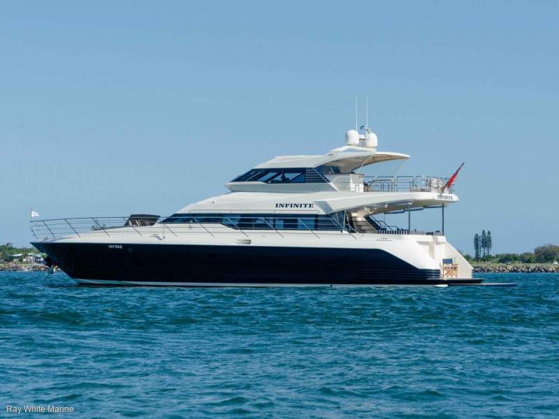 Warren 85 Motor Yacht