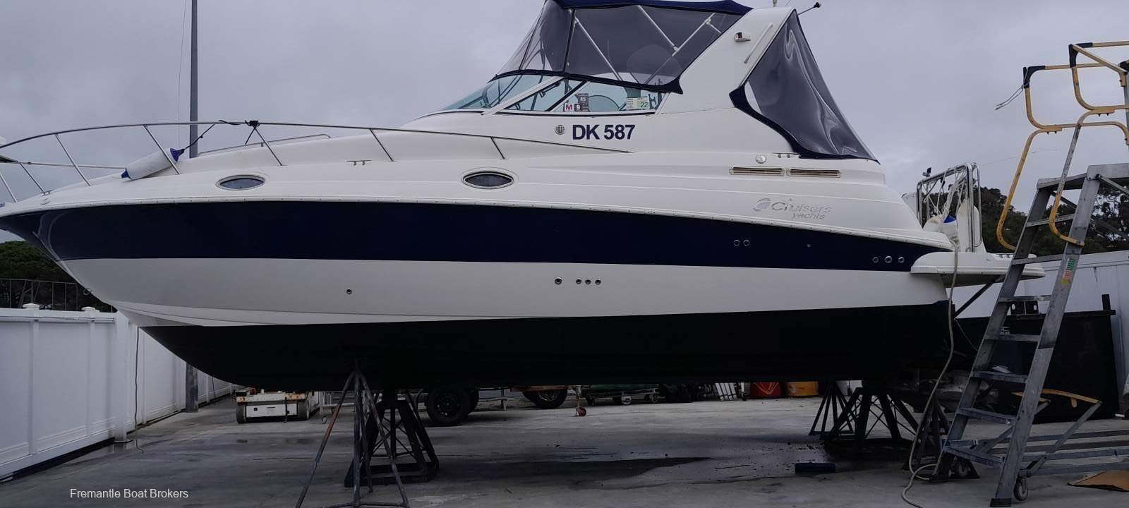 Cruisers Yachts 280cxi Express