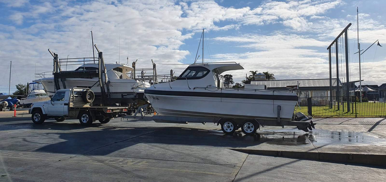 Witchcraft 7800 Mid Mounted Volvo Penta 300hp.