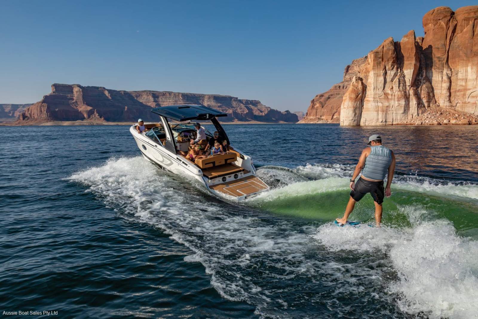 Chaparral 26 Surf