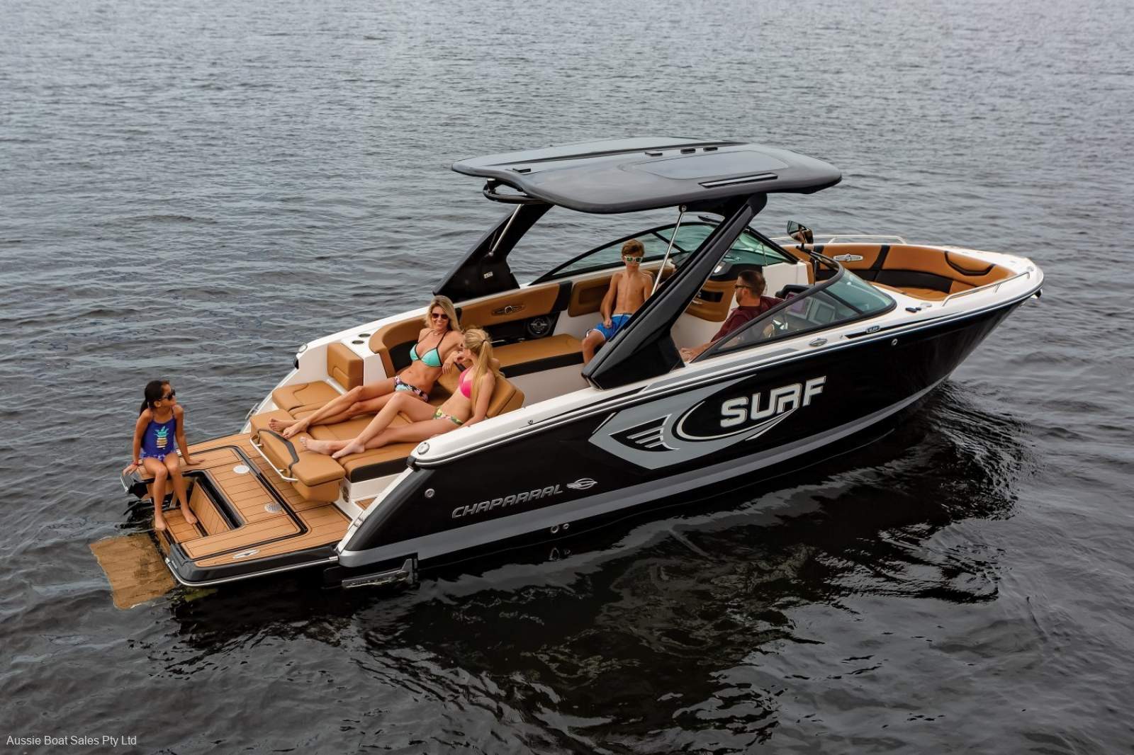 Chaparral 28 Surf