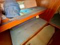 Aquarius 34 Flybridge Cruiser
