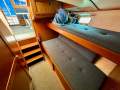 Aquarius 34 Flybridge Cruiser