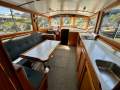 Aquarius 34 Flybridge Cruiser