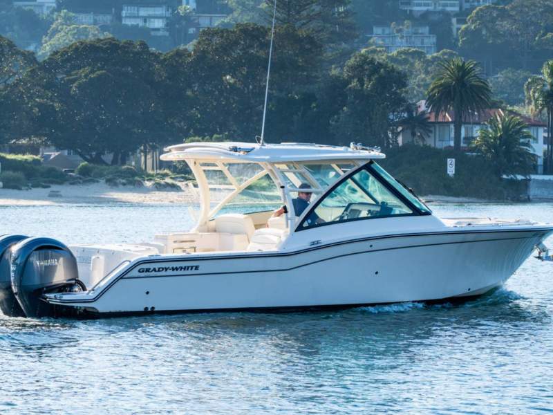 Grady-White Freedom 325