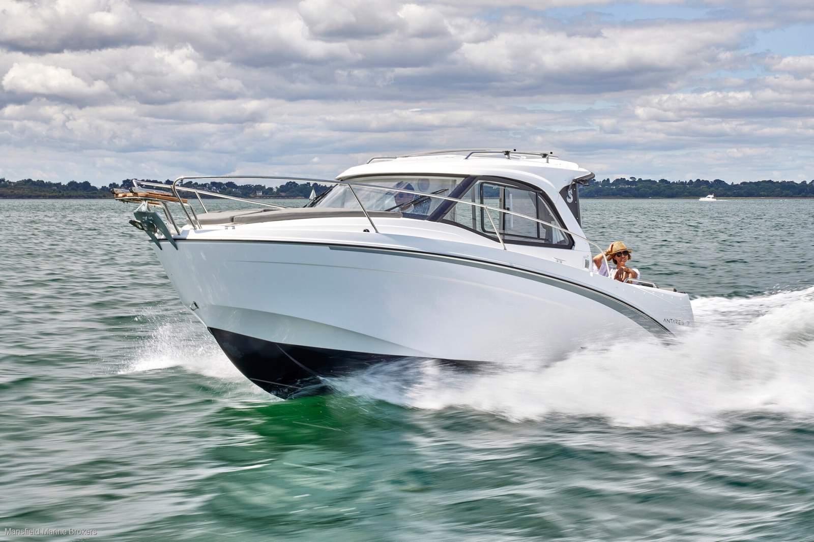 New Beneteau Antares 7 v2 IN STOCK READY FOR IMMEDIATE DELIVERY !