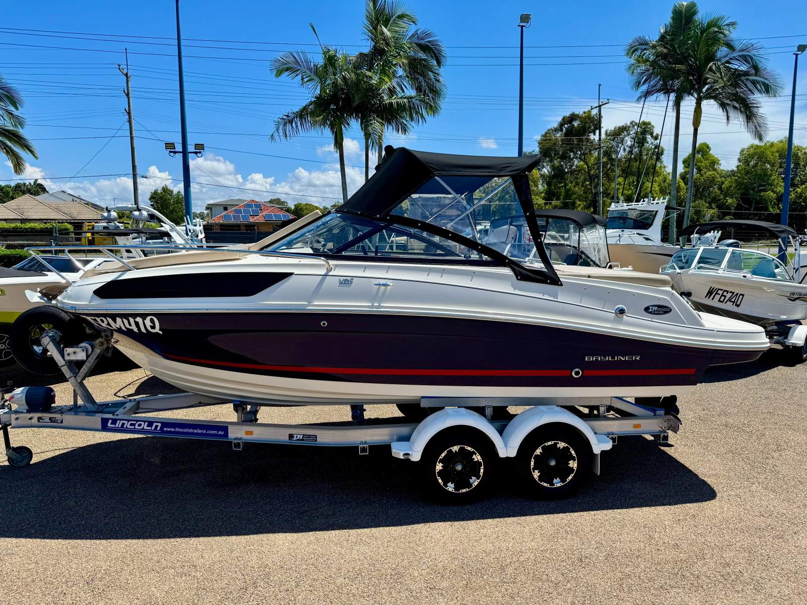 Bayliner VR5 Cuddy
