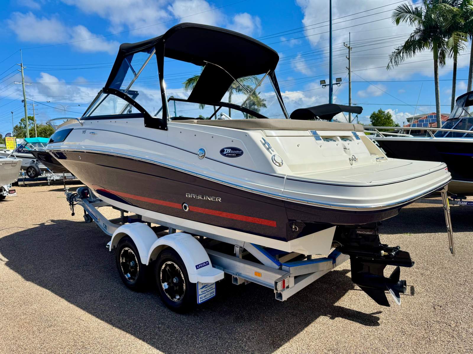 Bayliner VR5 Cuddy