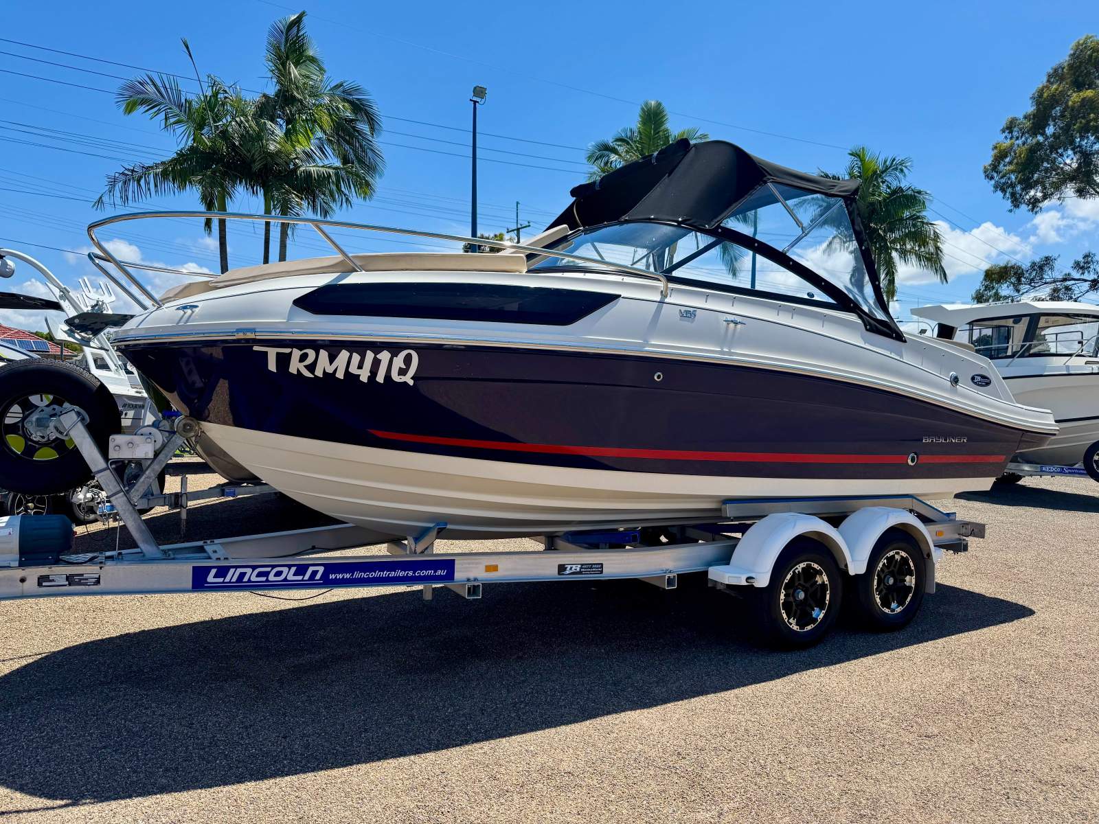 Bayliner VR5 Cuddy