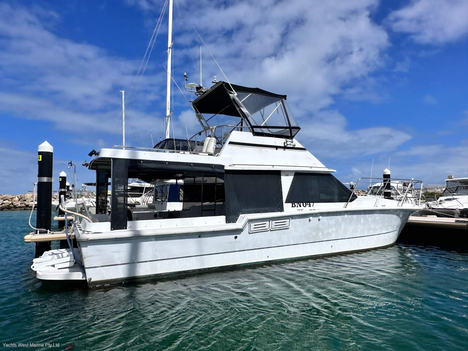 Norcat Challenger 1000 " 2 x Diesel Shaft Drive 2 x Helm stations ":NORCAT by YACHTS WEST