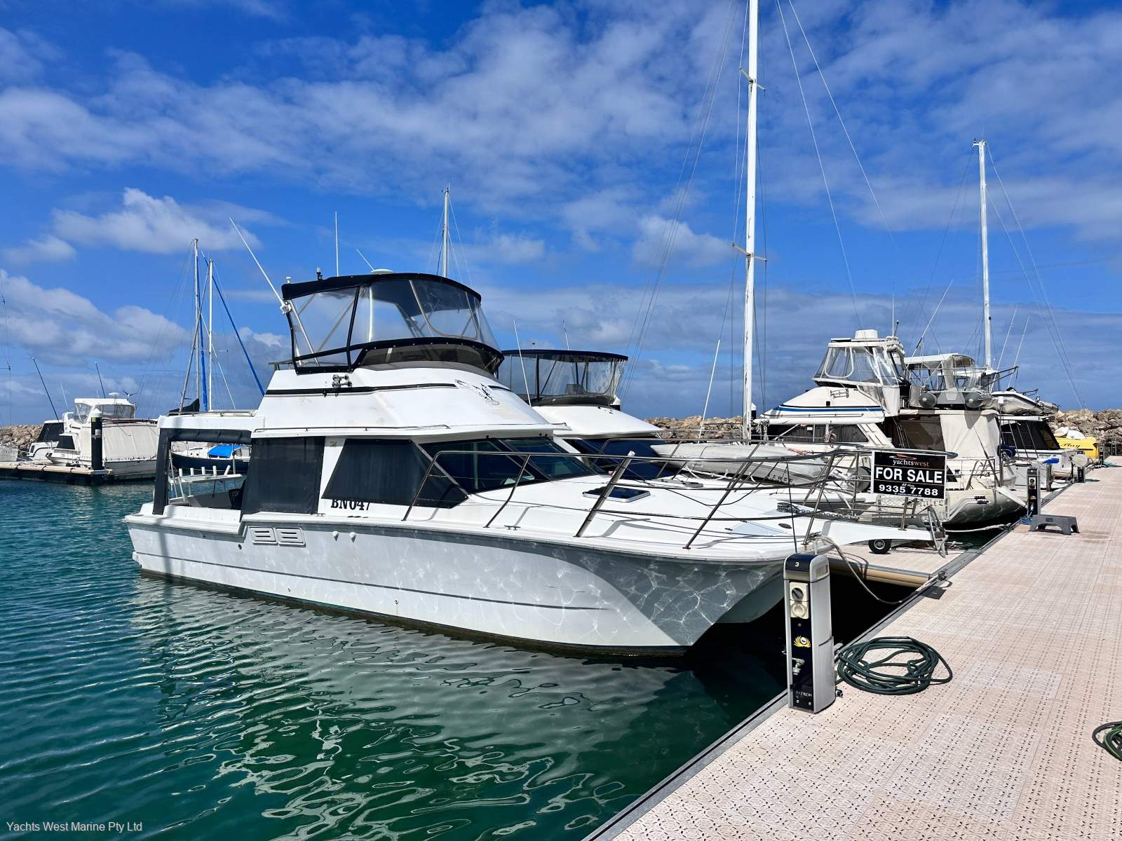 Norcat Challenger 1000 " 2 x Diesel Shaft Drive 2 x Helm stations "
