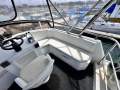 Norcat Challenger 1000 " 2 x Diesel Shaft Drive 2 x Helm stations ":Flybridge seating Starboard side