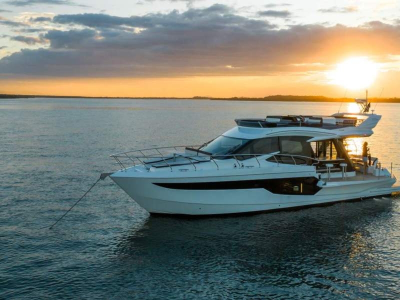 Galeon 500 Fly