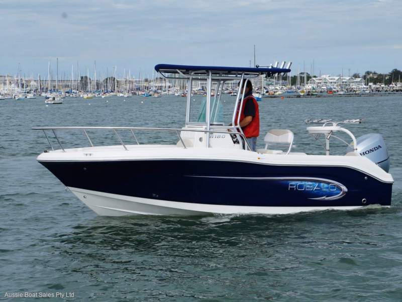 Robalo R180 Centre Console