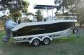 Robalo R200 Centre Console