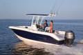 Robalo R200 Centre Console